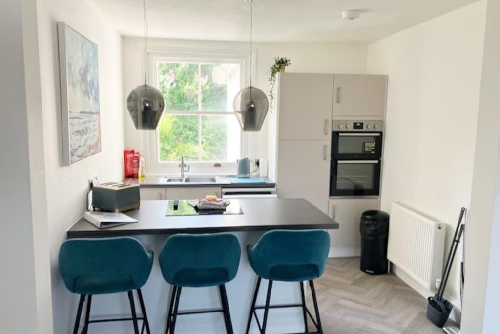 Standout 2Bd Coastal Cottages In South Devon 샬돈 외부 사진